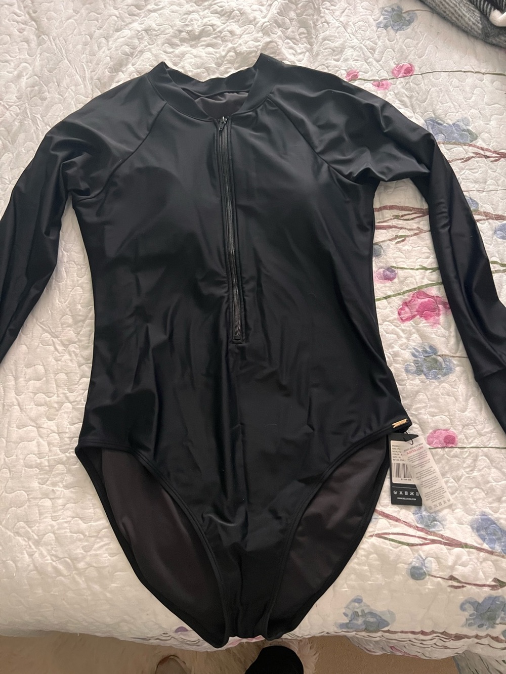 RELLECIGA Black Long-Sleeve Zip-Front One-Piece Swimsuit